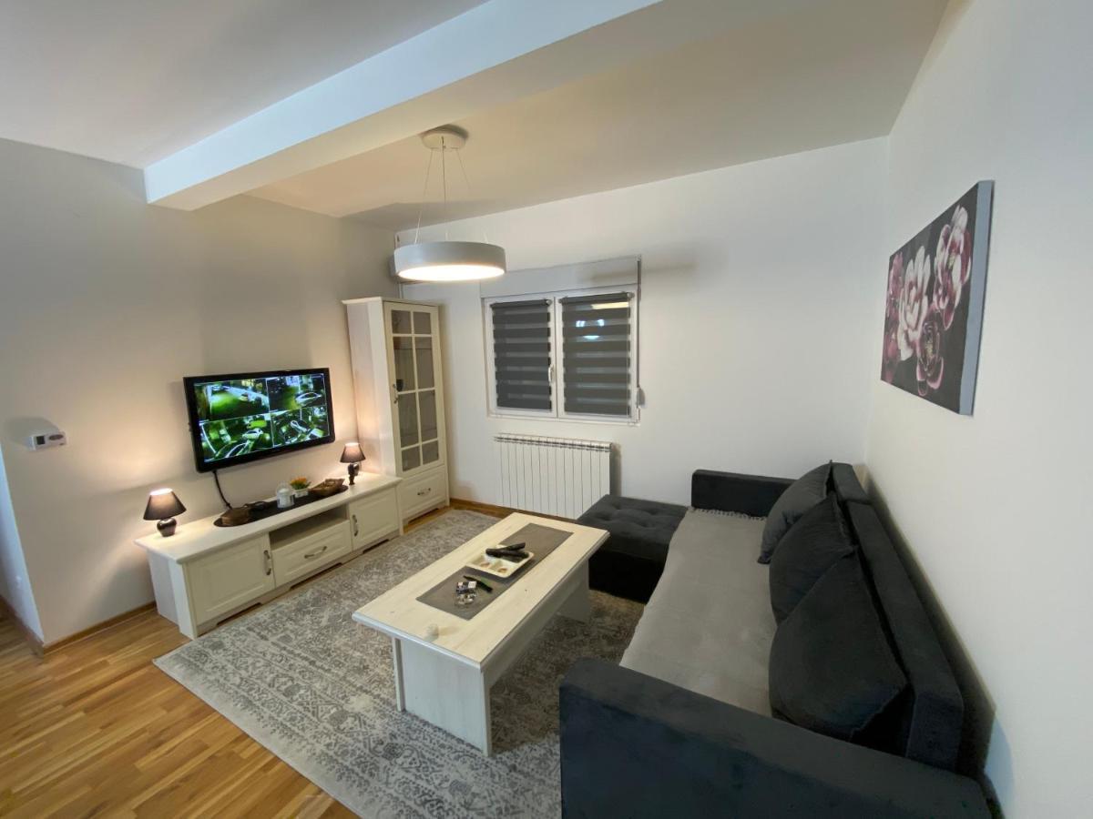 Nbg Hills Apartments Belgrad Exteriör bild