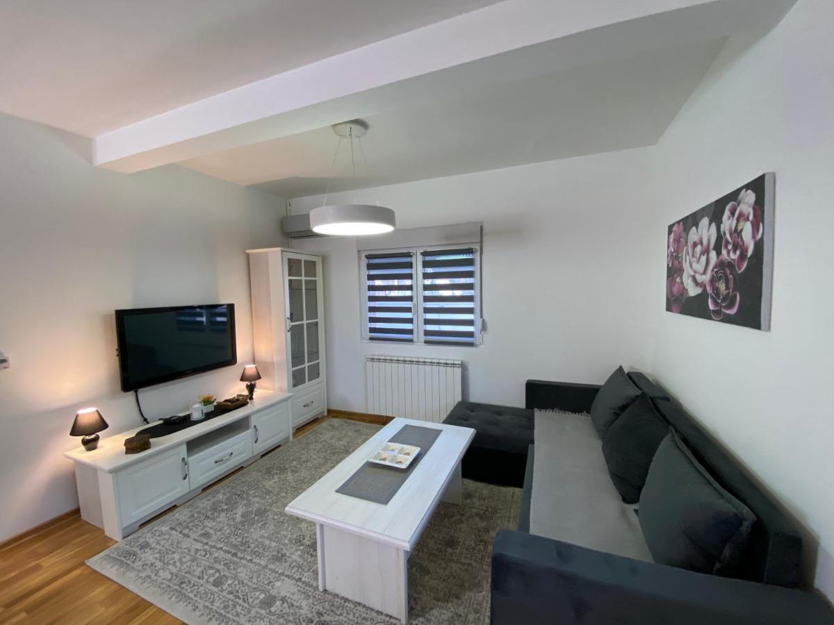 Nbg Hills Apartments Belgrad Exteriör bild