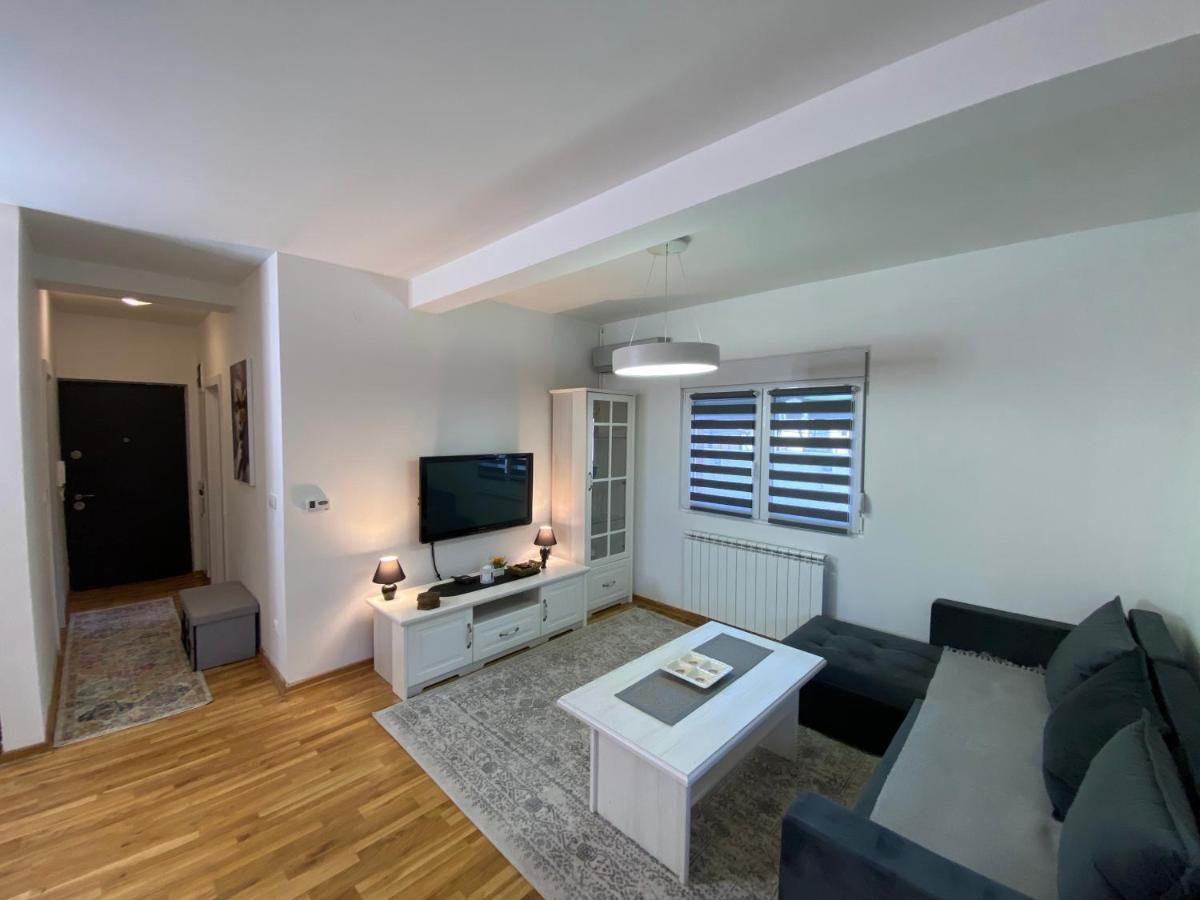 Nbg Hills Apartments Belgrad Exteriör bild